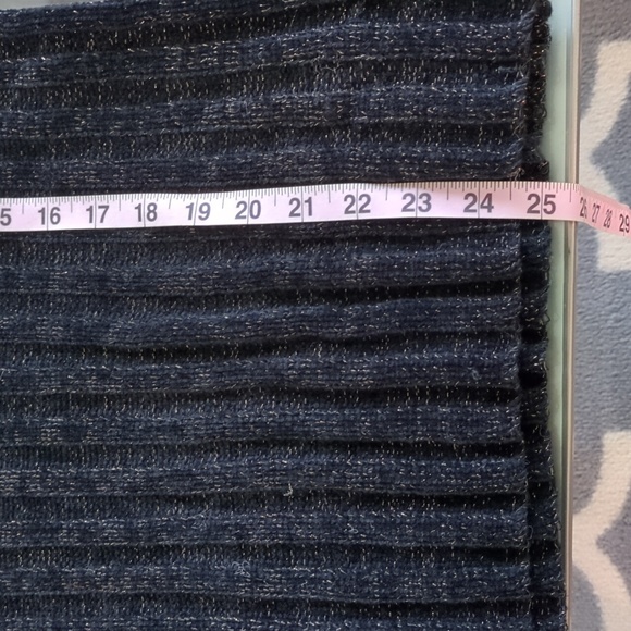 Black Chenille V-neck Shimmer Sweater - Picture 9 of 9